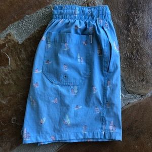 Men’s swim shorts
